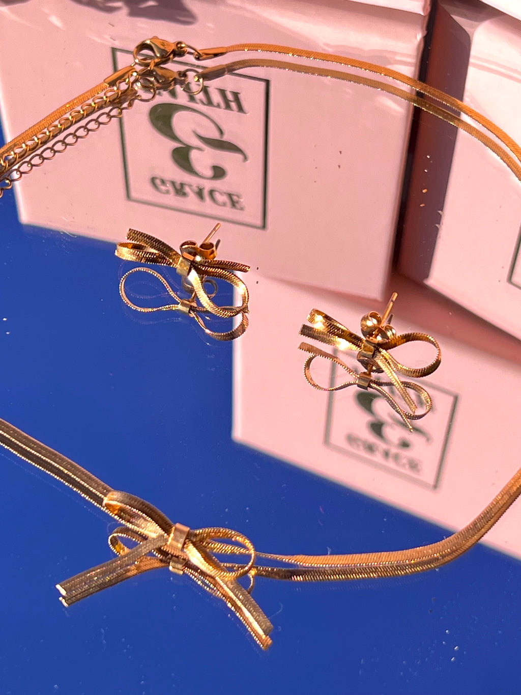 The Belle Bow Choker