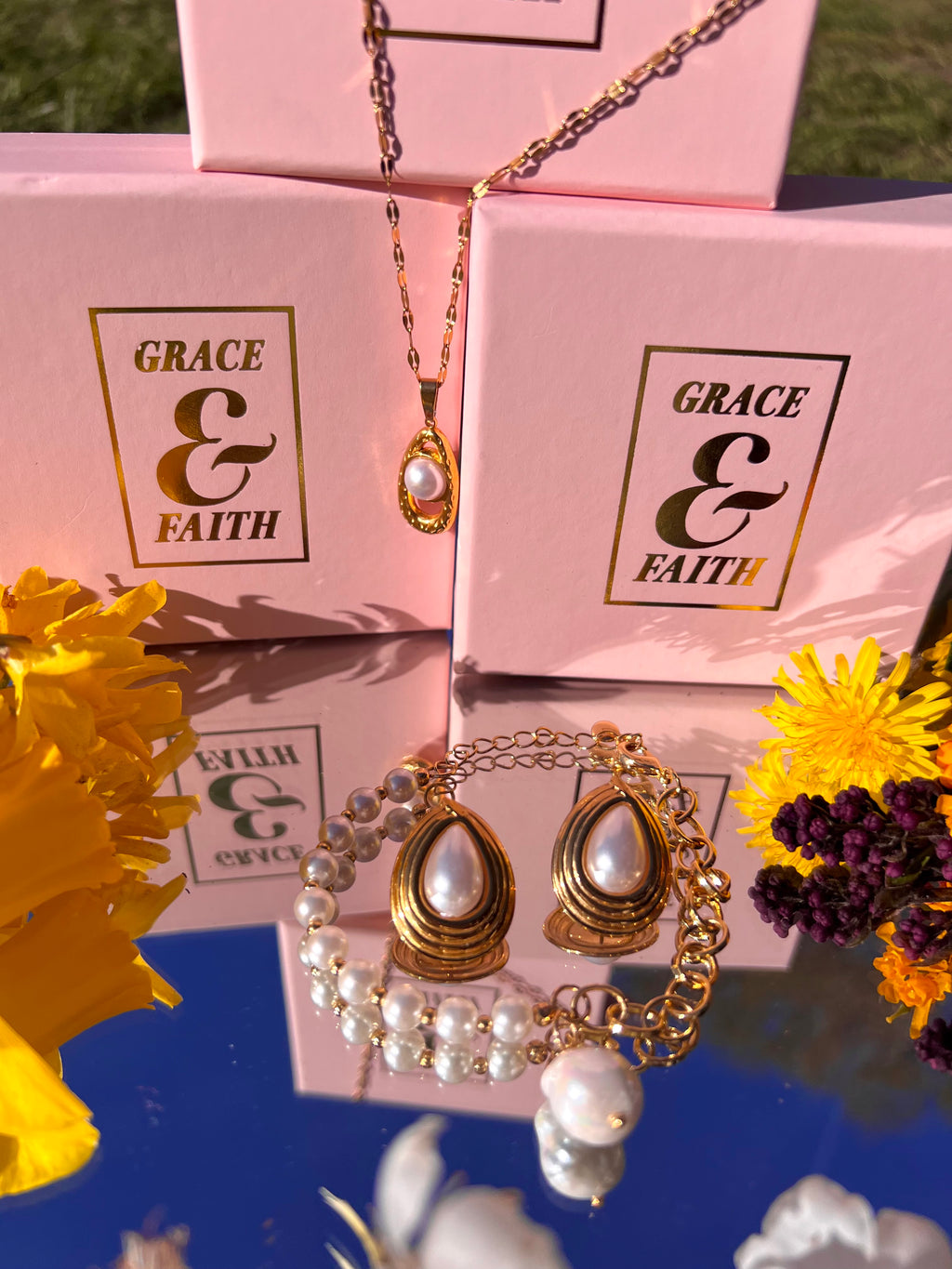 The Pearl Elara Necklace