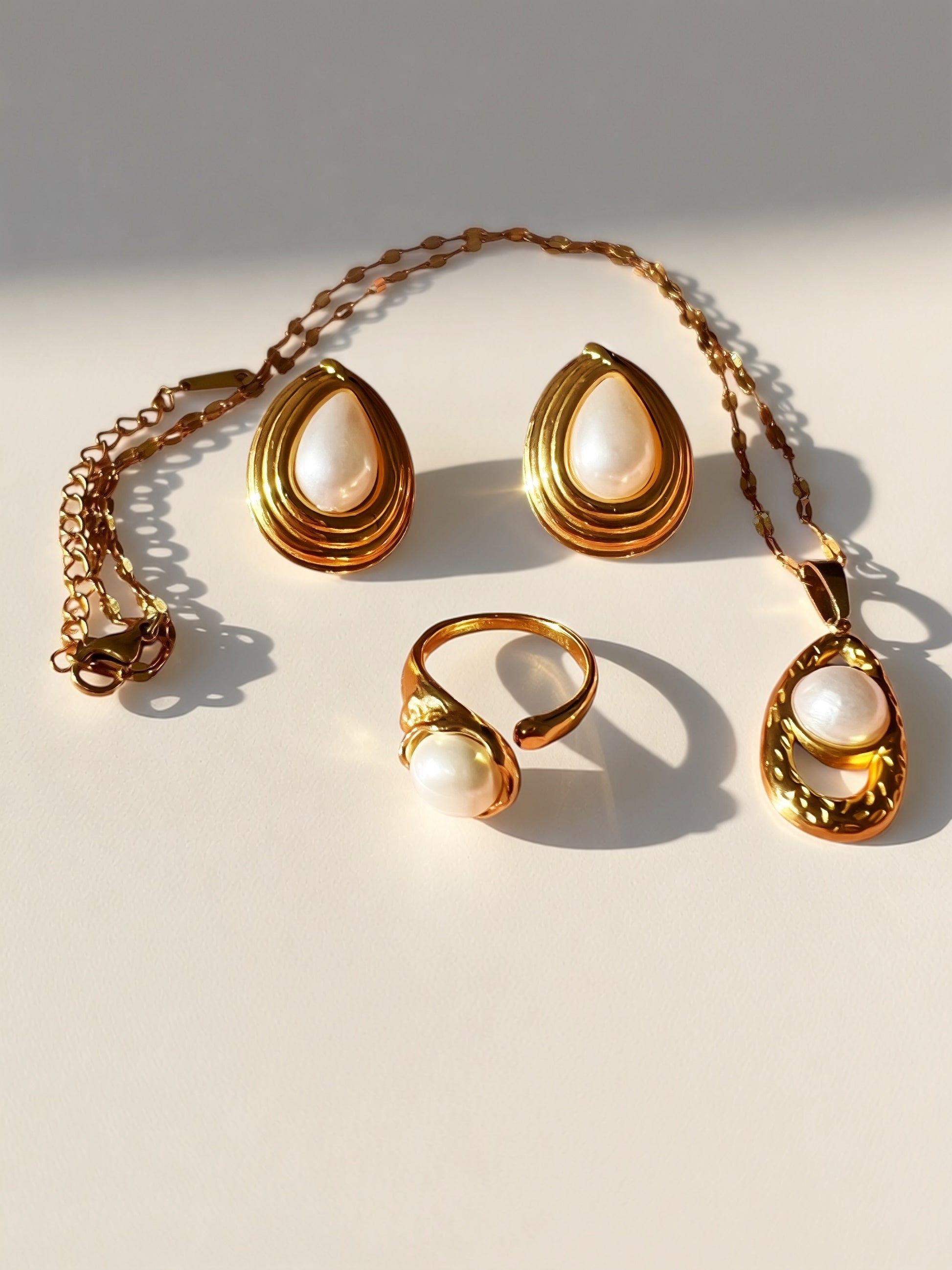 The Pearl Celeste Earrings